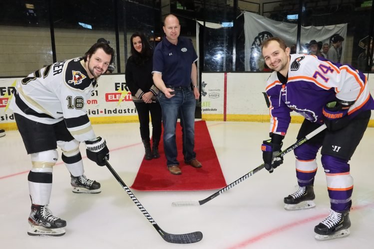 Cam Hausinger (left), Kenny Hausinger (right)